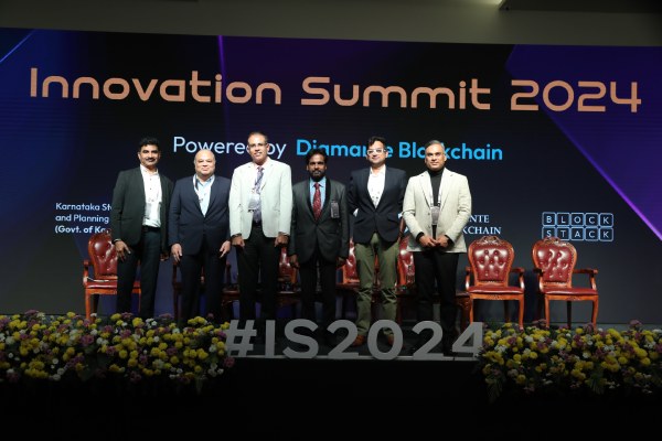 Manoj Gupta with other Panel members at the Innovation Summit 